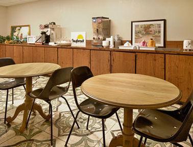 Executive Inn And Suites Waxahachie Étterem fotó