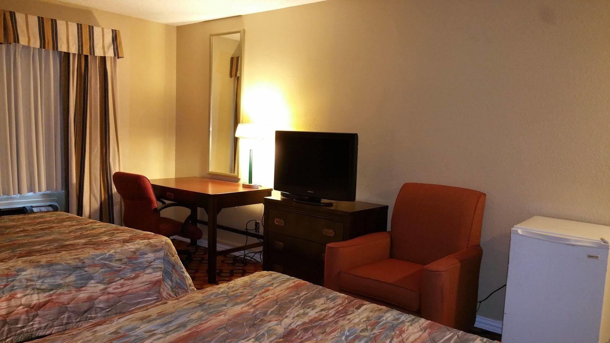 Executive Inn And Suites Waxahachie Kültér fotó
